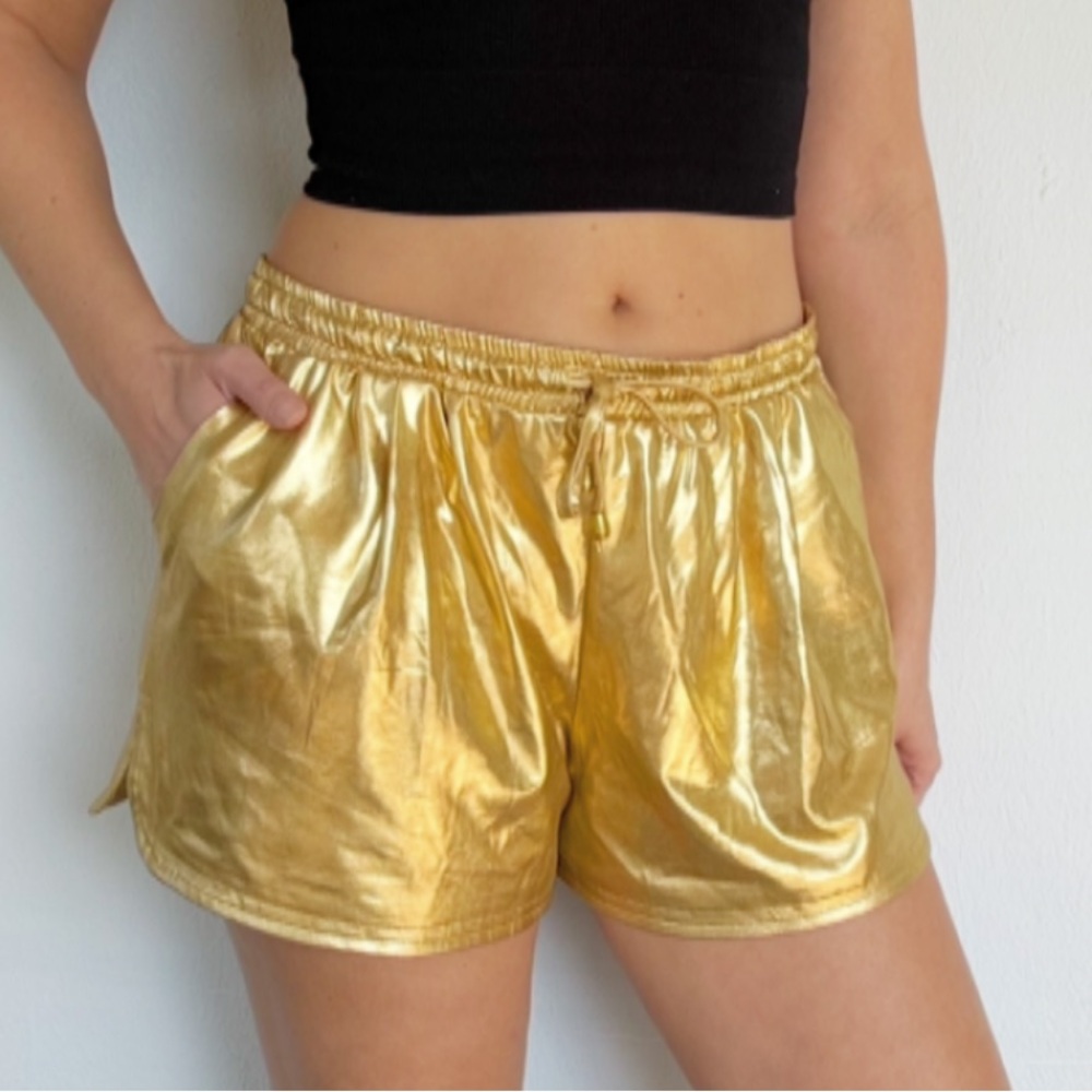 Metallic gold faux leather drawstring waist pull on pocket shorts size XL
